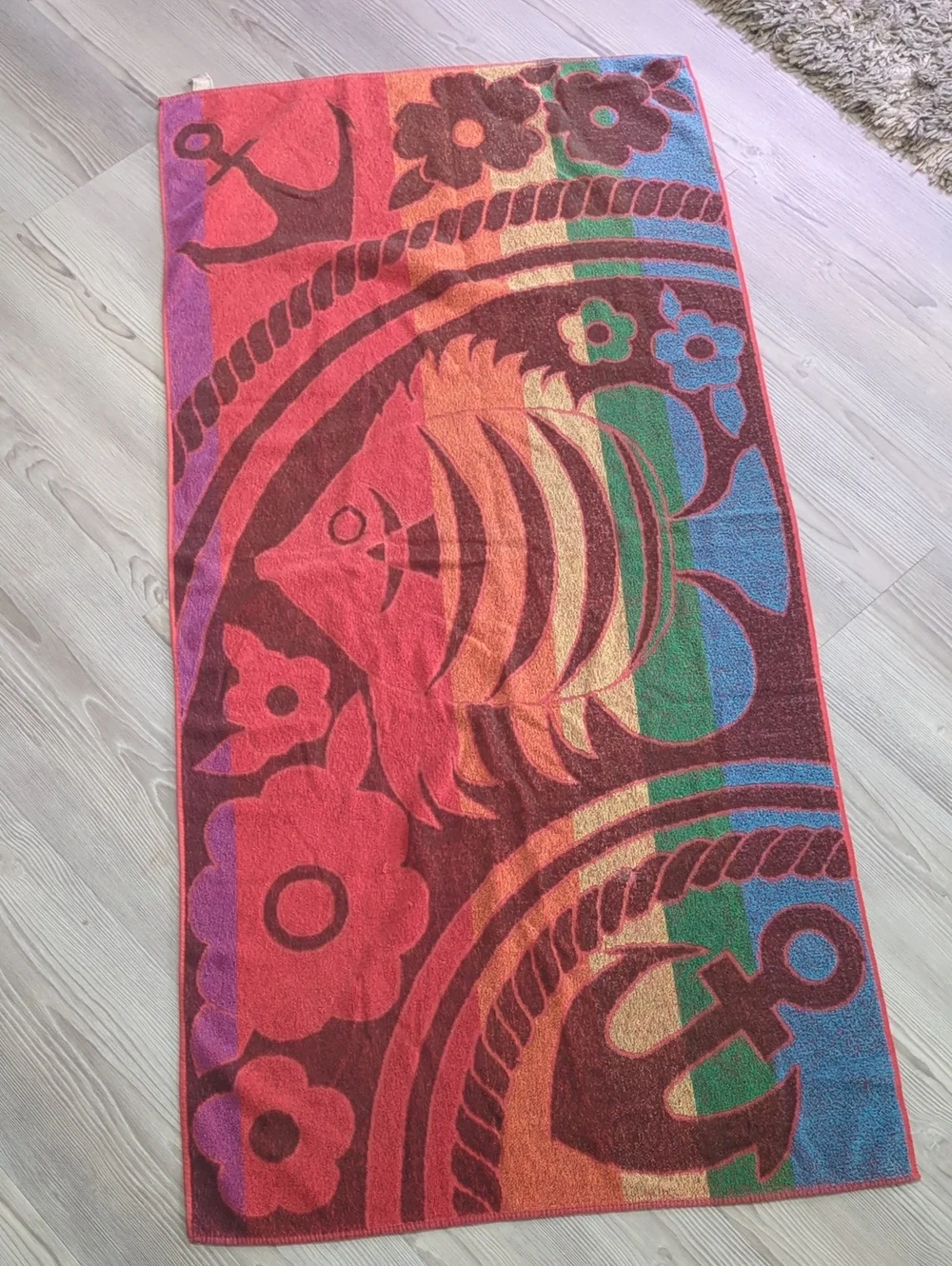 Vintage Colorful Cotton Fish Floral Beach Bath Towel 25x54 Retro Rainbow
